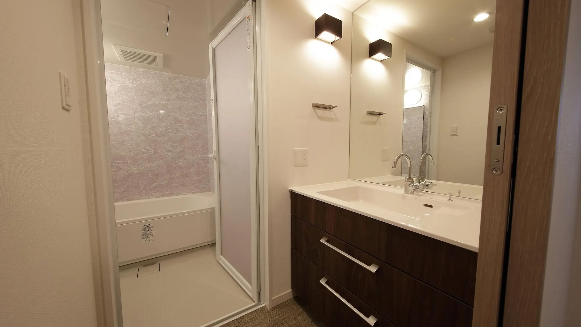 ****  Sarasa Hotel Shinsaibashi Osaka Japan